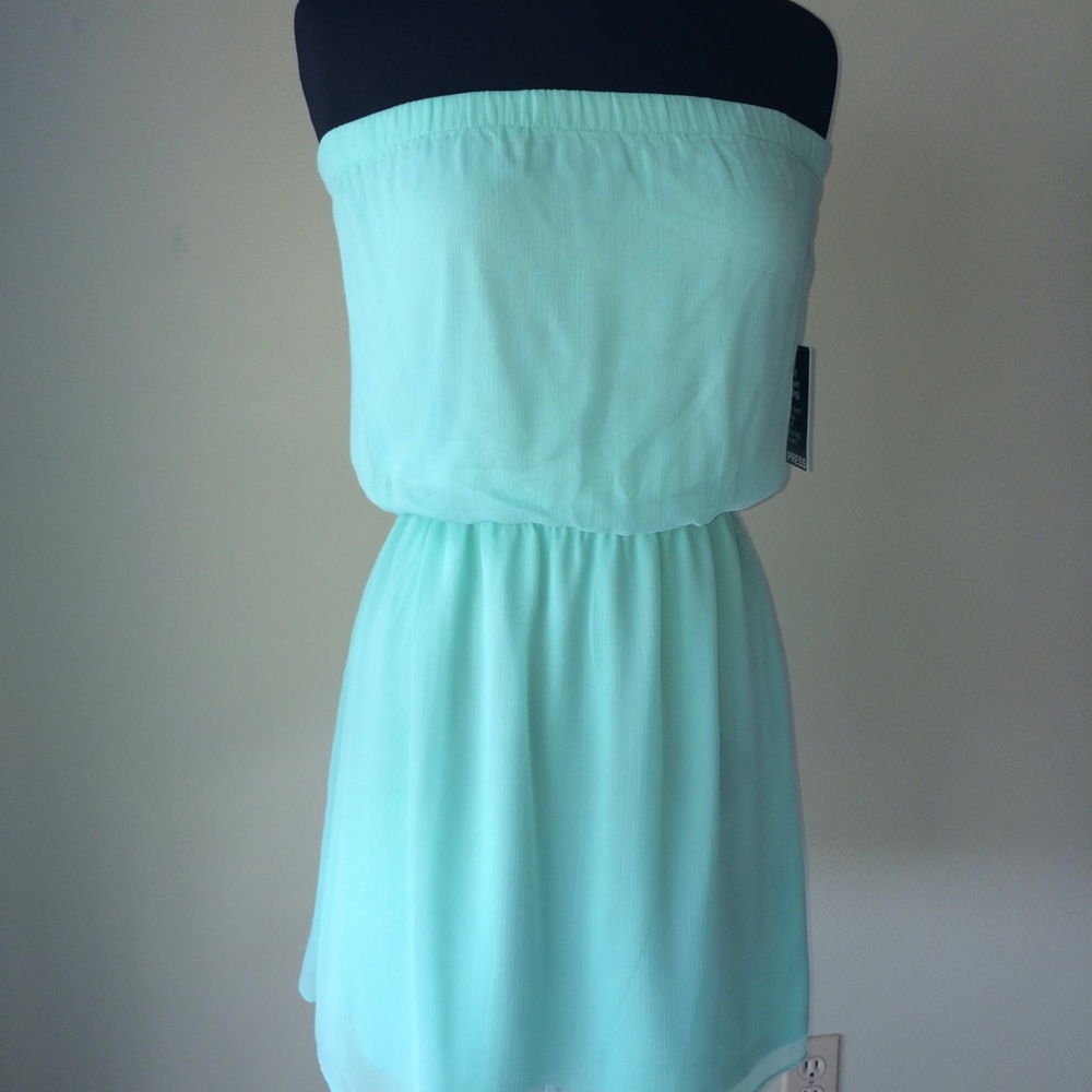 New Express Casual Strapless Dress